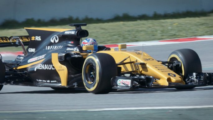 Linde Short Term Rental Keeps Renault Formula 1 Effort On Track