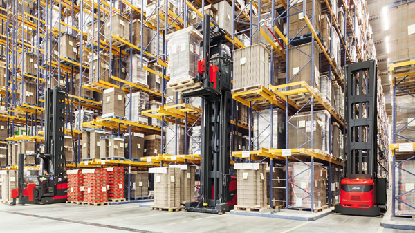Linde Material Handling introduces new VNA trucks