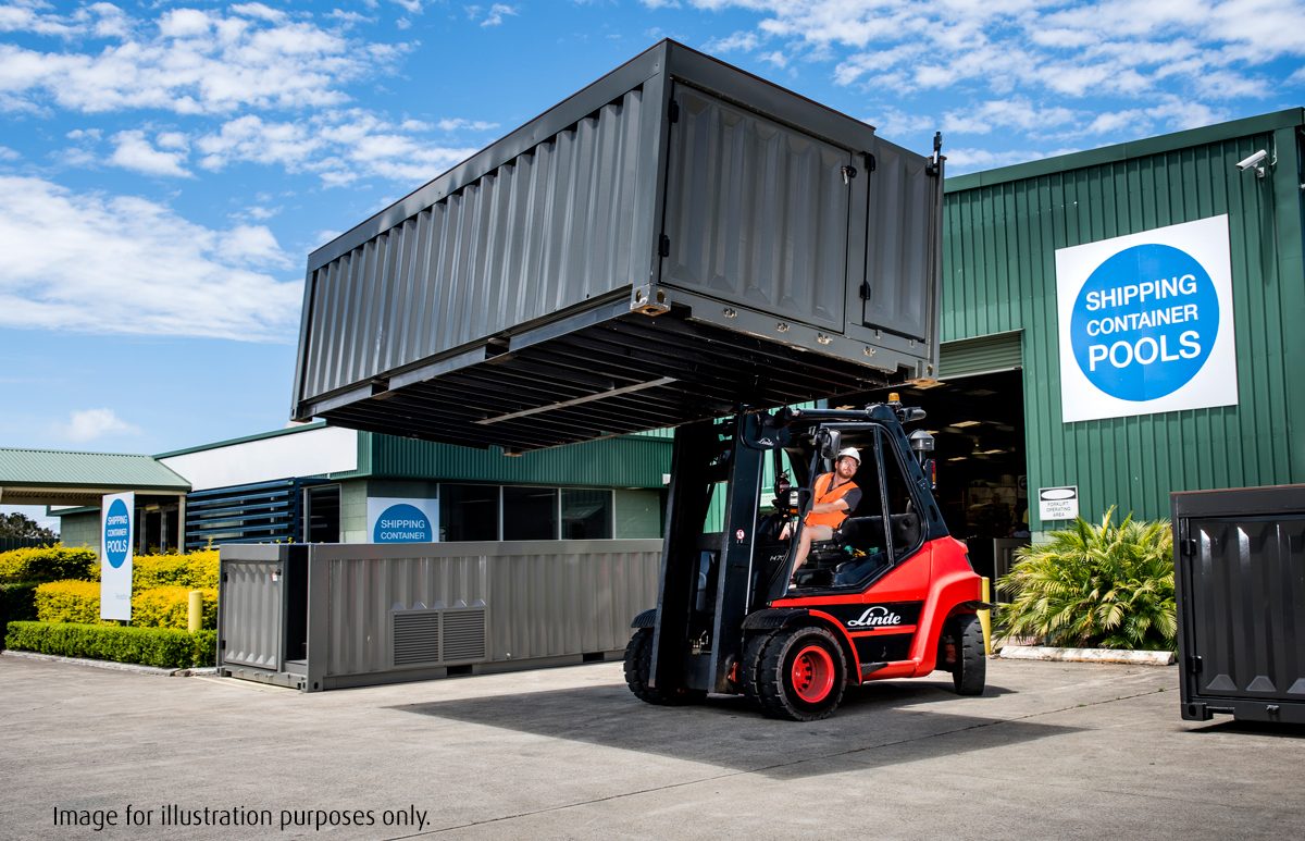 Refurbished Linde forklift is a pools winner