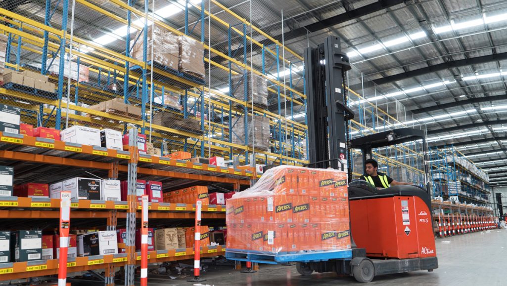 Linde helps Paramount Liquor keep warehouse costs down