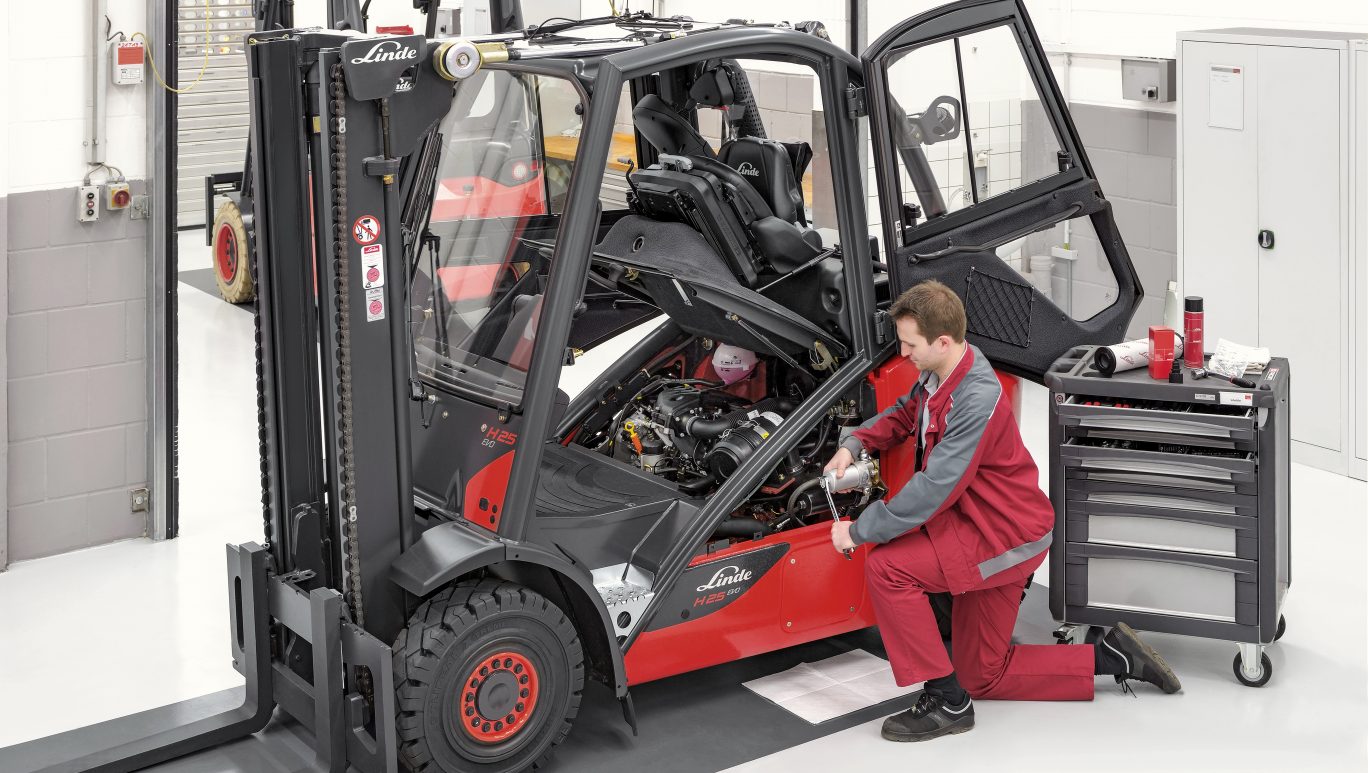 Become a Forklift Technician / Mechanic